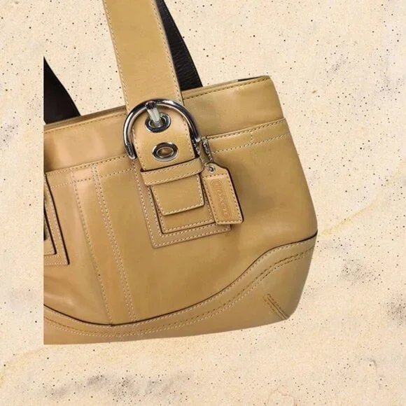 COACH Soho Tan Leather Bag in tan/camel - Picture 3 of 9